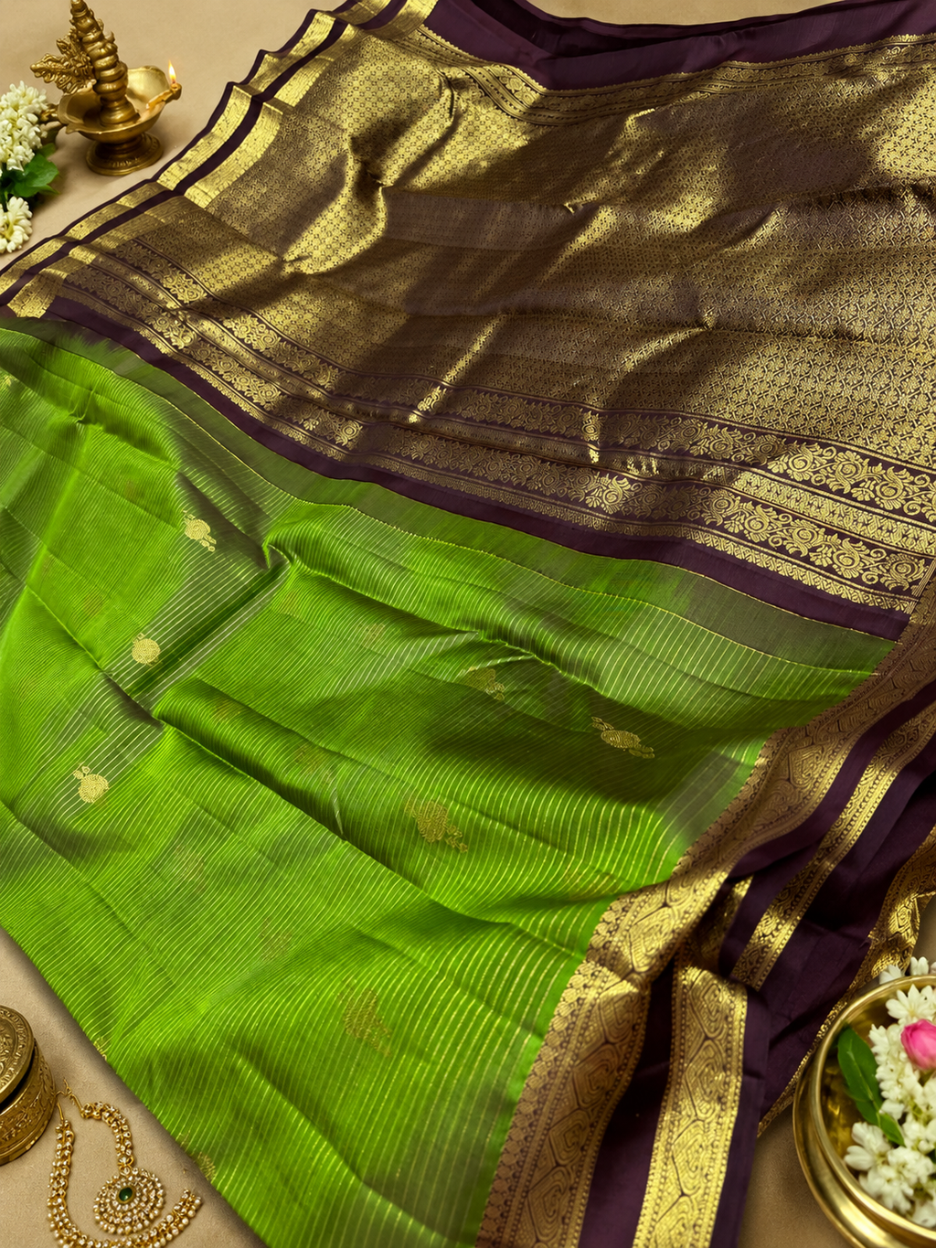 Shyamala: Vairaoosi Green Kanjeevaram, Reta Pett Border