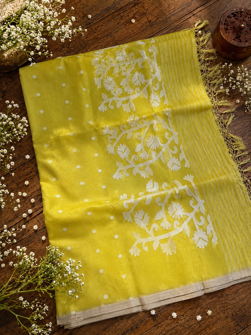 Champa: Blush Yellow Handwoven Jamdani