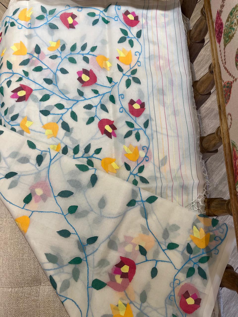 Amoolya: Dense Rose Trellis on Pure Muslin Jamdani