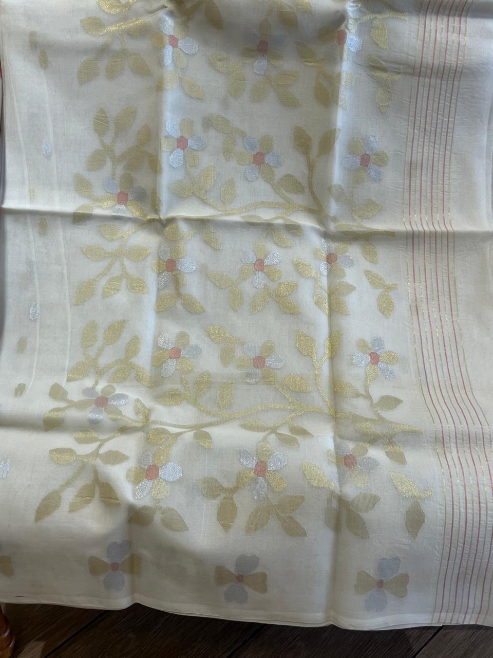 Prabha: Handwoven Ivory Muslin Jamdani