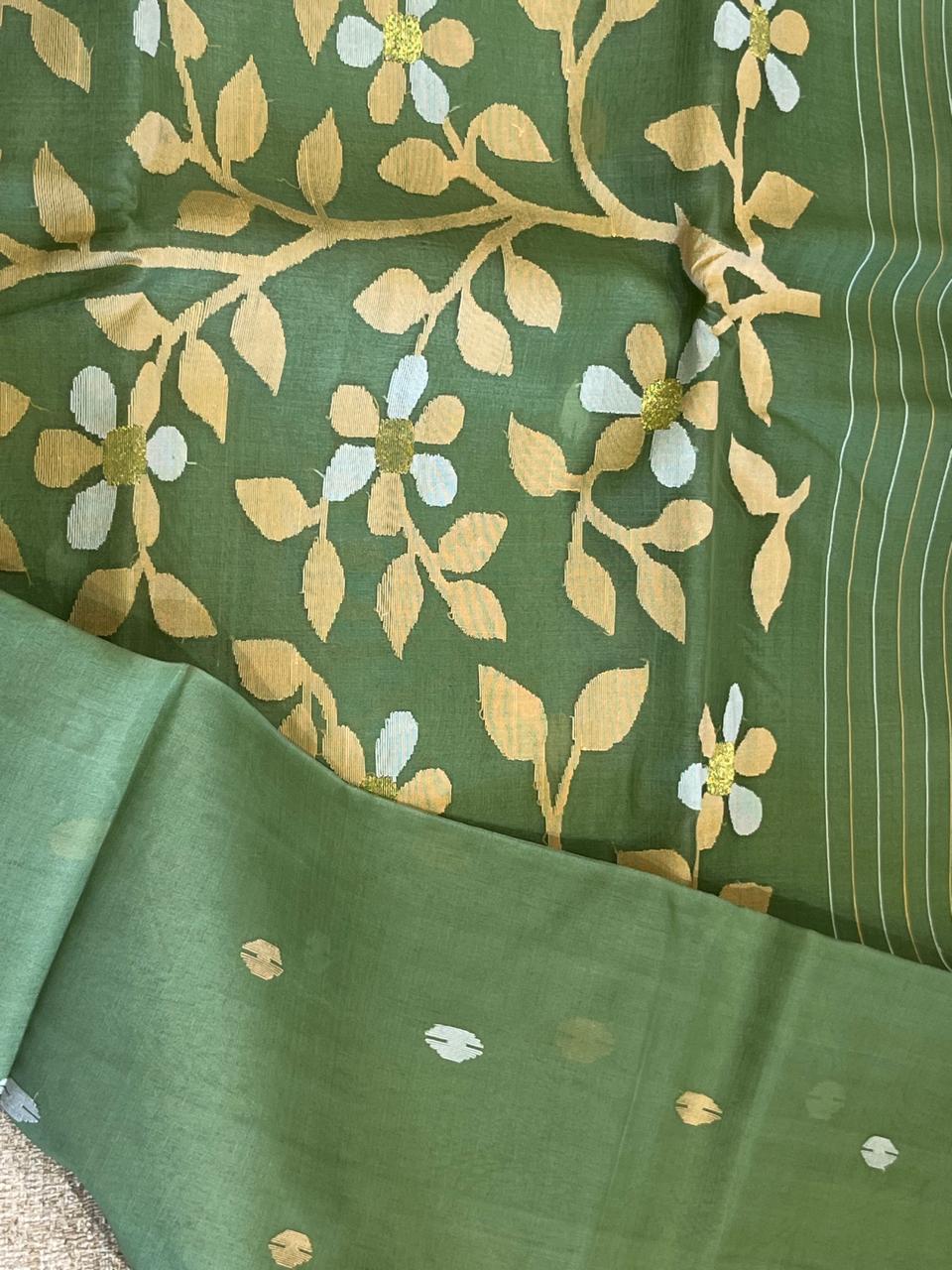Panna: Green Handwoven Muslin Jamdani