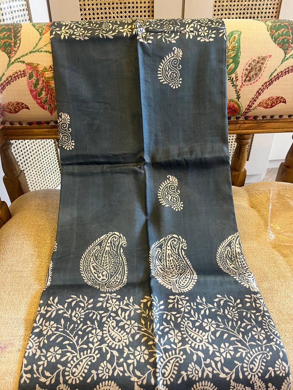 Shabnam: Charcoal Blue 3 Ply Bishnupur Pure Silk
