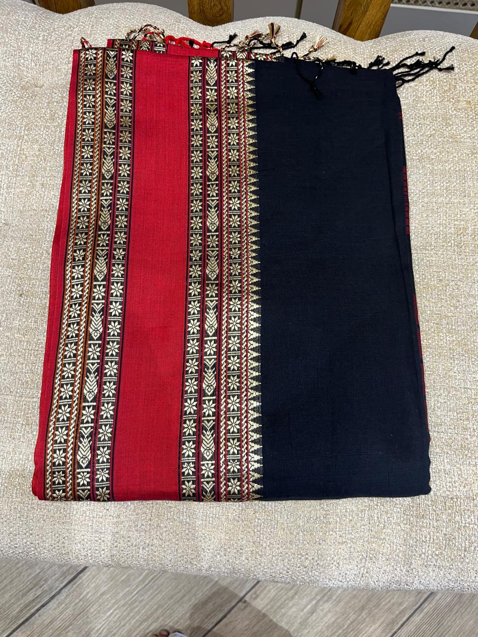 Bhairavi: 100 count Phulia with Statement Border