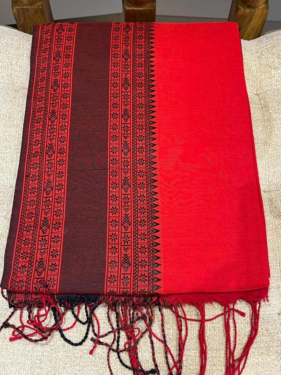 Aruna: 100 count Phulia with Statement Border
