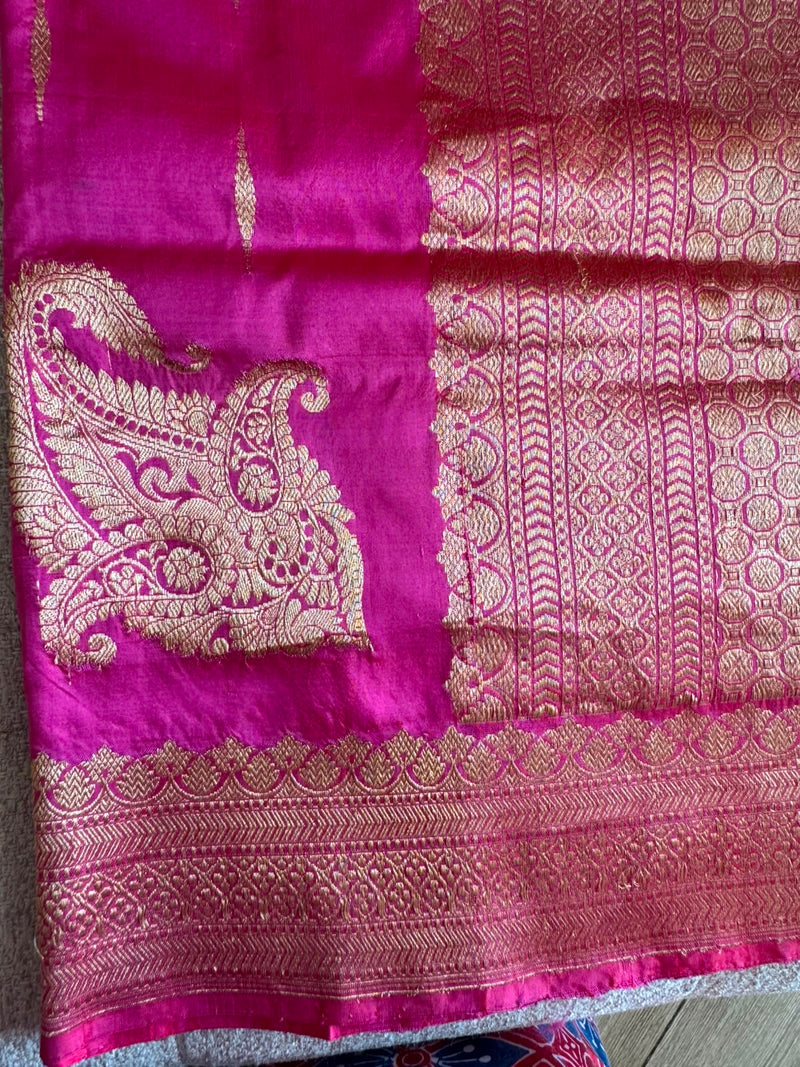Ragini: Pure Silk Banarasi, Paisley Pallu