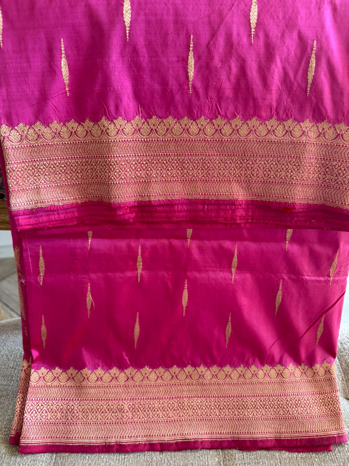 Ragini: Pure Silk Banarasi, Paisley Pallu