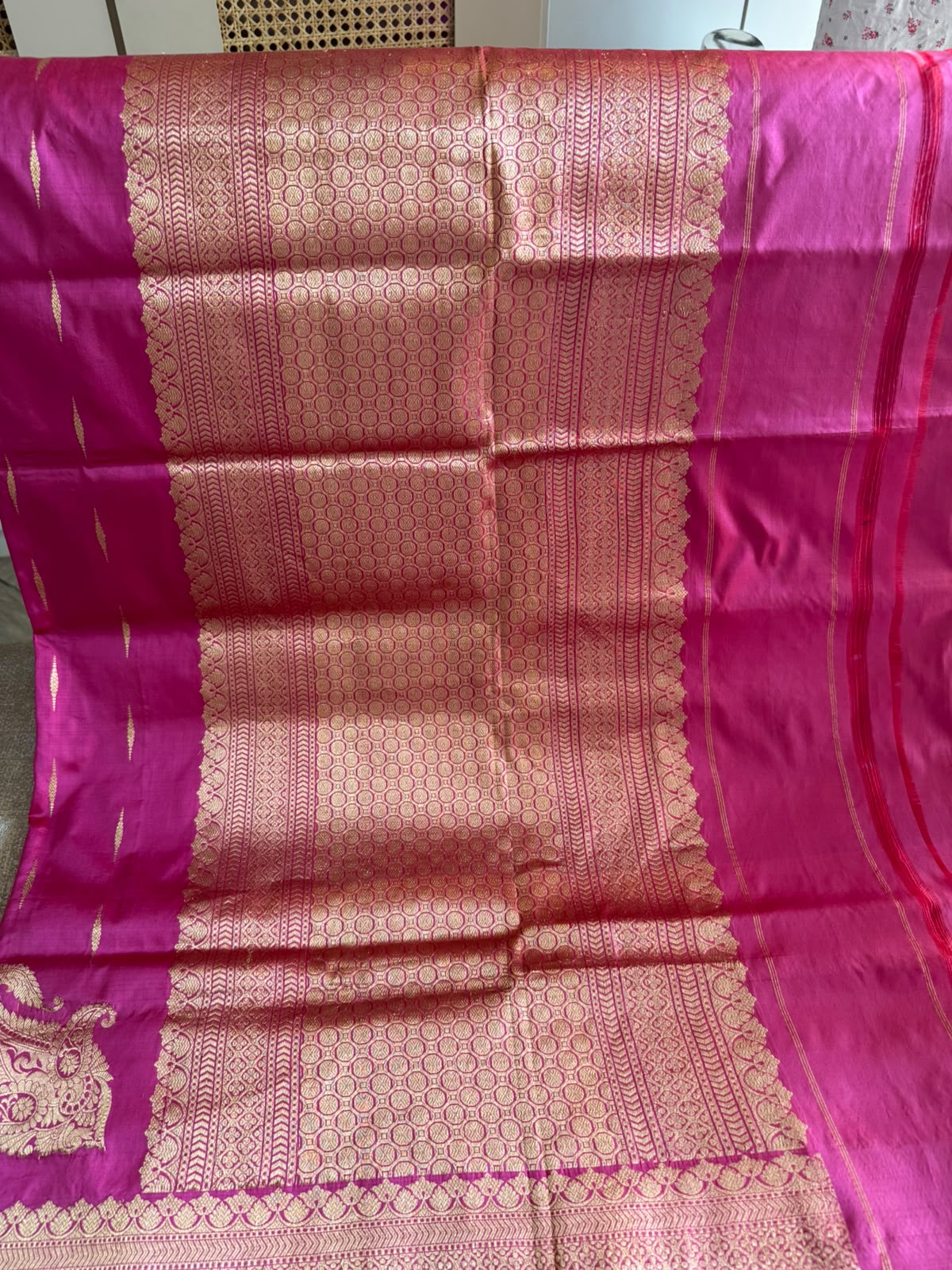 Ragini: Pure Silk Banarasi, Paisley Pallu