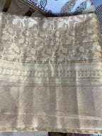 Mihika: Golden Jangla Tissue Banarasi