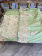 Lalita: Pure Katan, Meenakari Kadhuwa Buttis