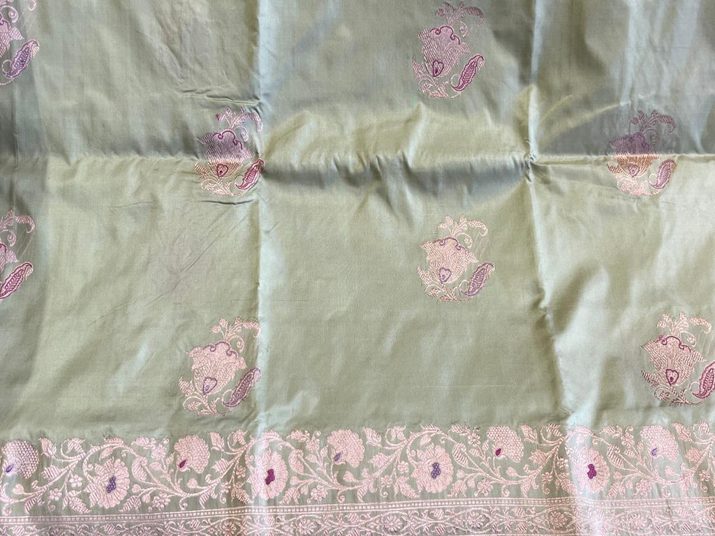 Lalita: Pure Katan, Meenakari Kadhuwa Buttis