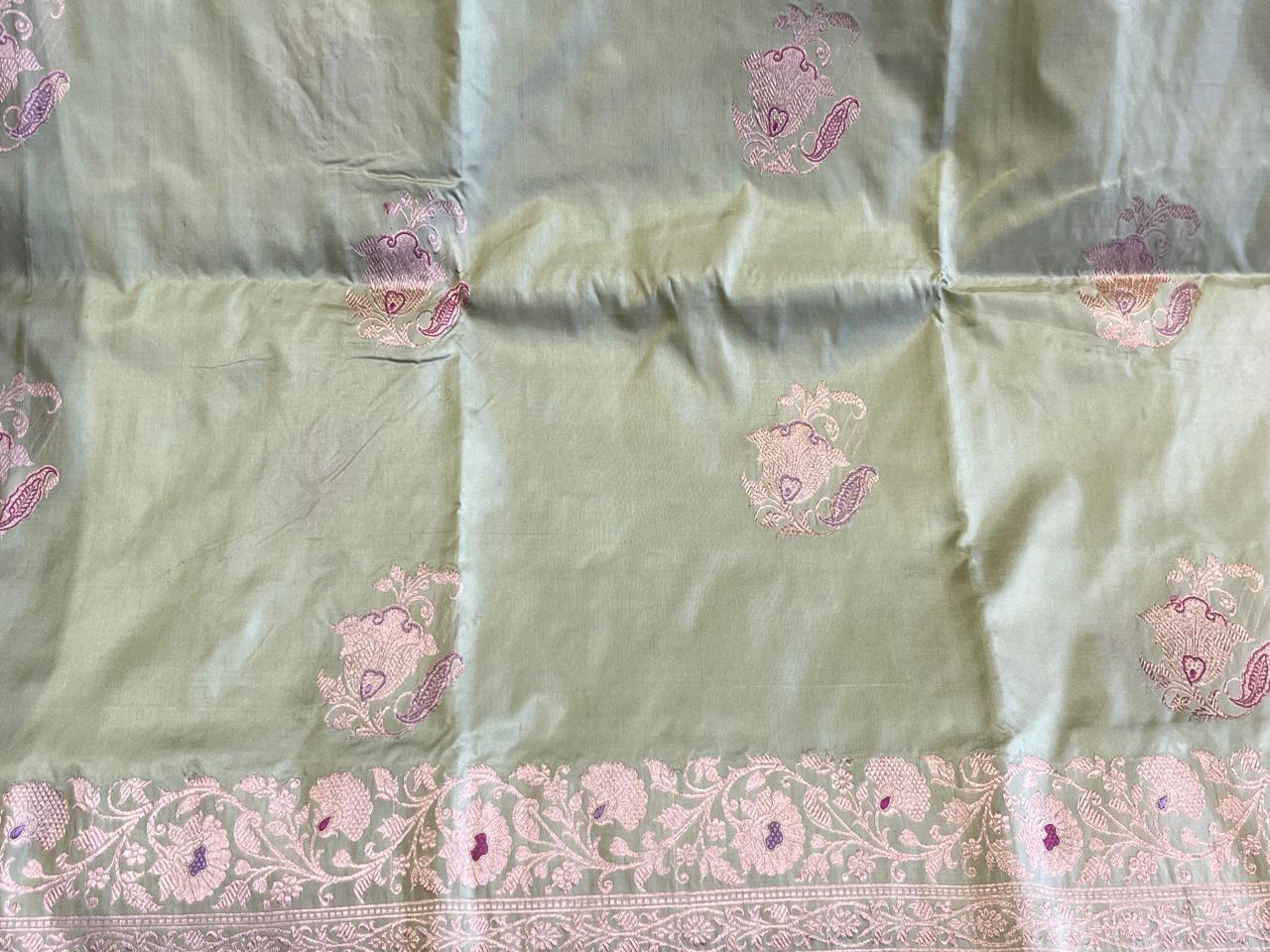 Lalita: Pure Katan, Meenakari Kadhuwa Buttis