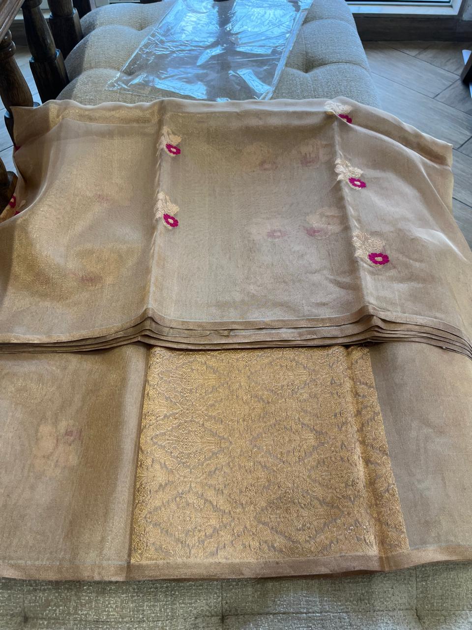 Gulnaar: Pure Tissue Banarasi, Kadhua Meenakari