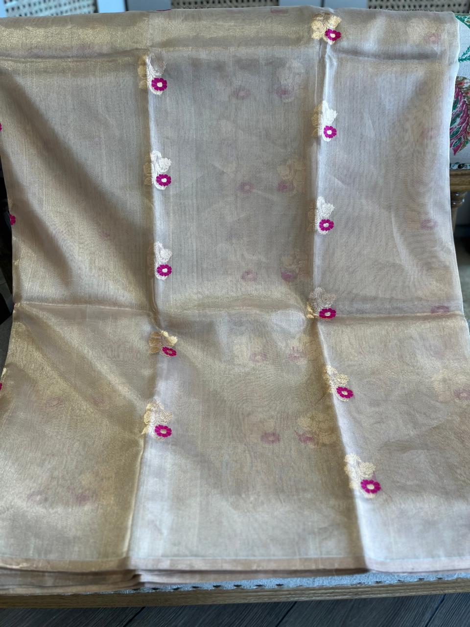Gulnaar: Pure Tissue Banarasi, Kadhua Meenakari