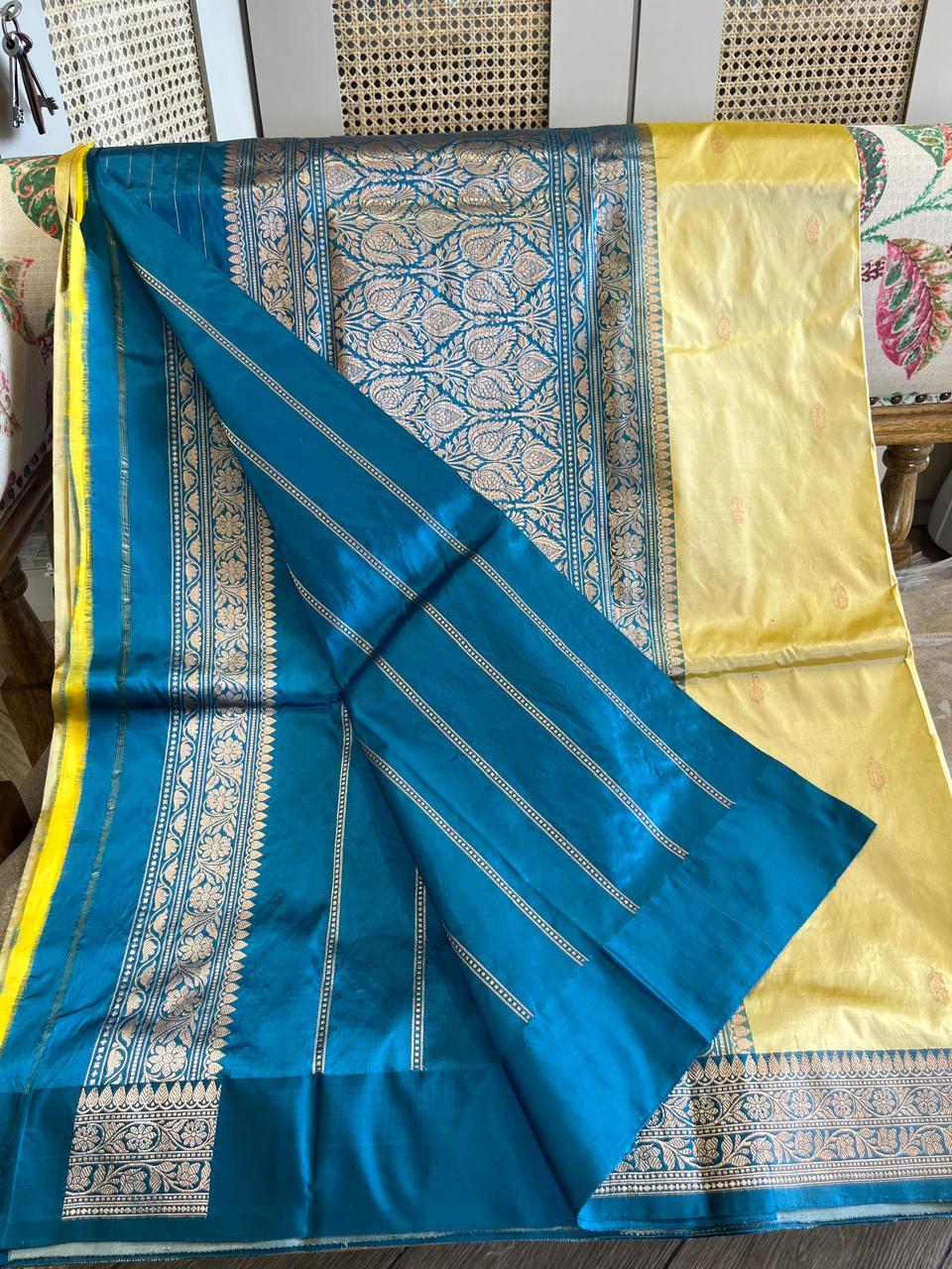 Vasantha: Chartreuse Katan Kadhuwa Banarasi