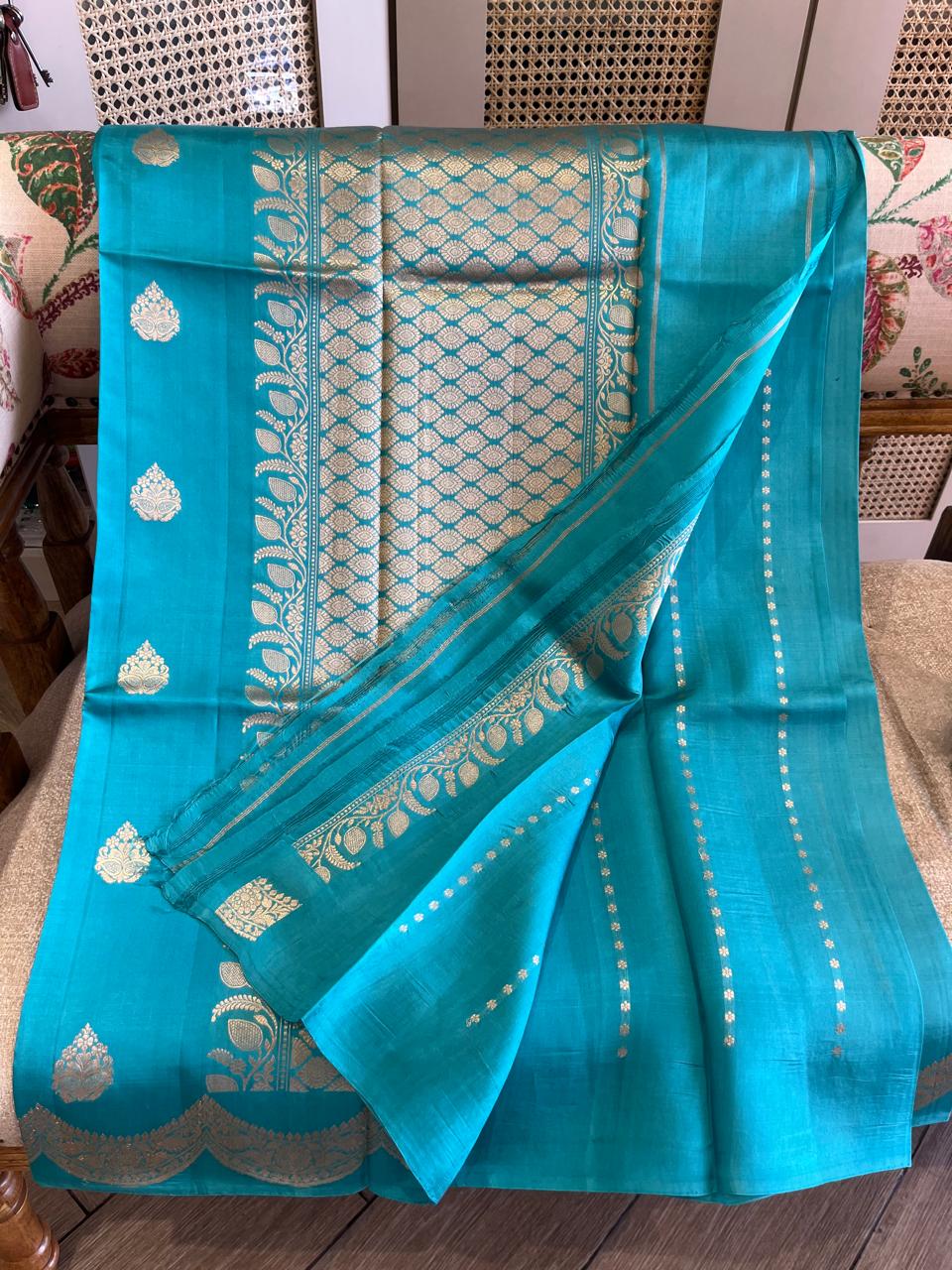 Reemli: Lightweight Kadhuwa Benarasi