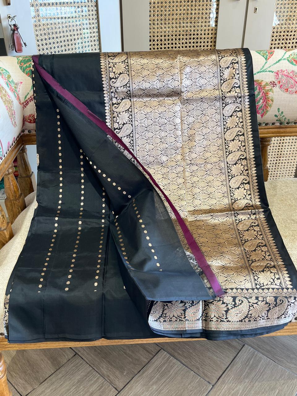 Damini: Pure Silk Kadhuwa Banarasi