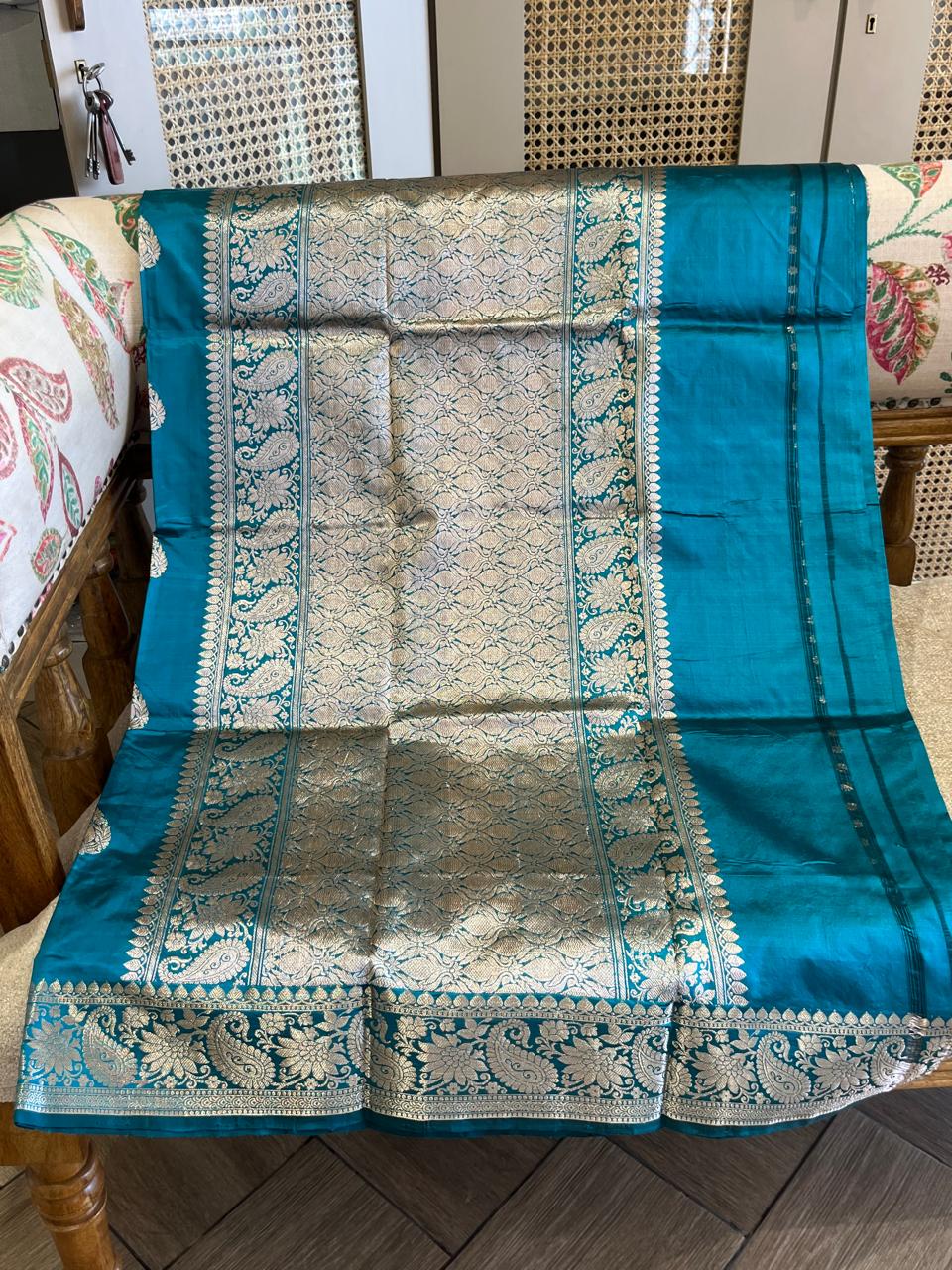 Supriya: Pure Silk Kadhuwa Banarasi