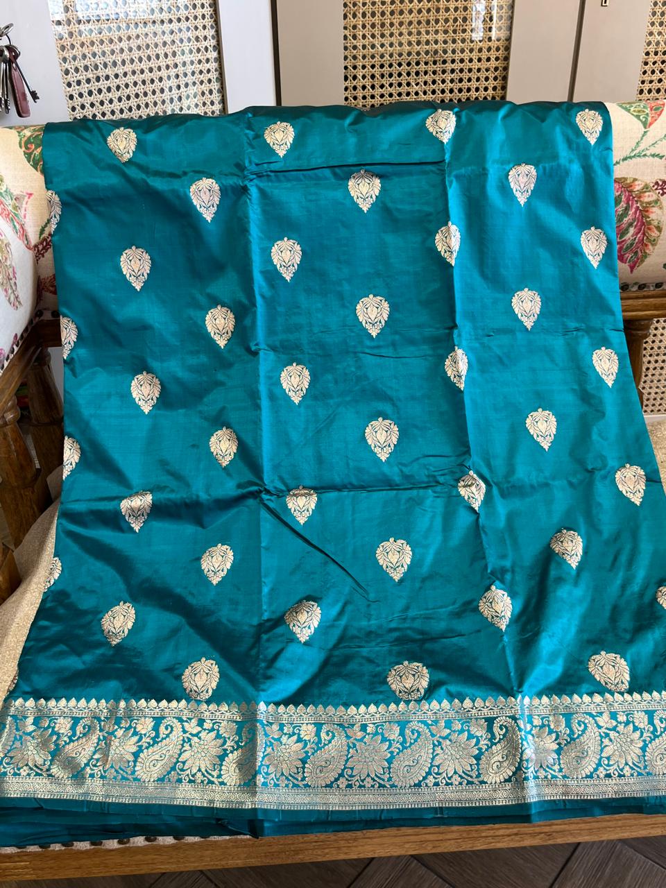 Supriya: Pure Silk Kadhuwa Banarasi