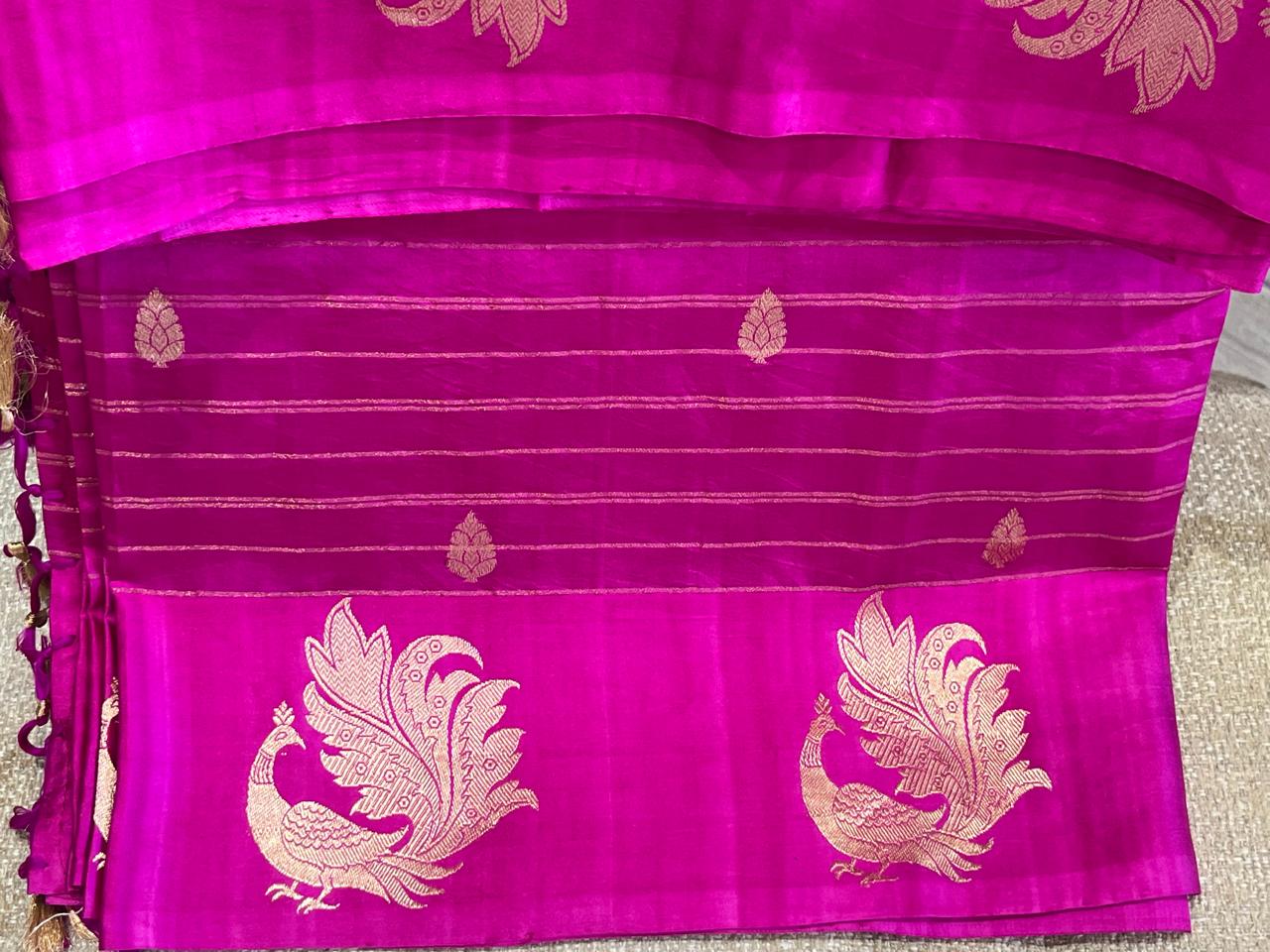 Kalapi: Lightweight Silk Banarasi, Peacock Border