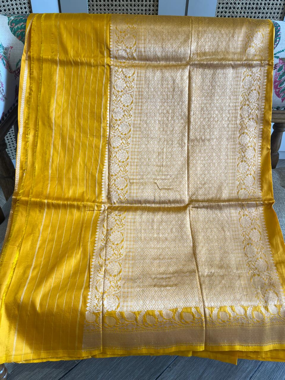 Basanti: Lightweight Kadhuwa Benarasi