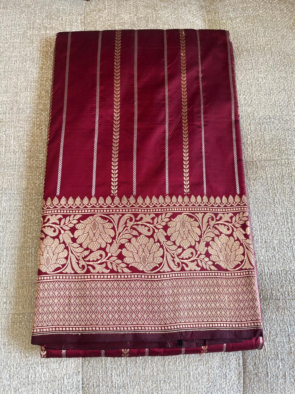 Madhoshi: Lightweight Kadhuwa Benarasi