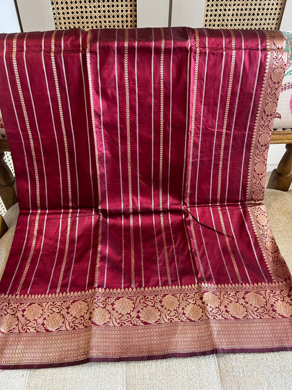Madhoshi: Lightweight Kadhuwa Benarasi