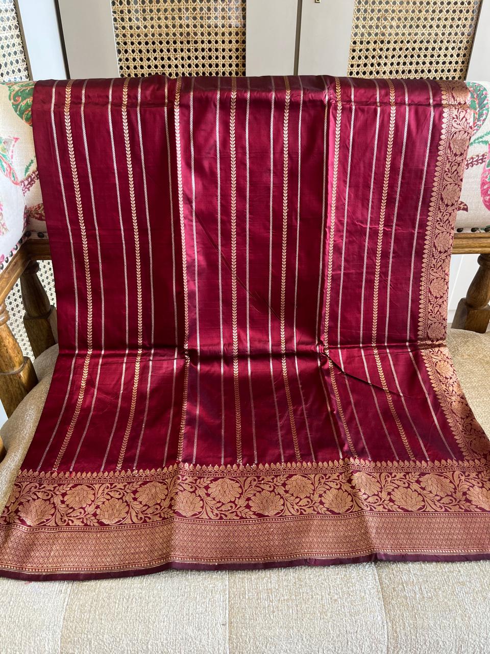 Madhoshi: Lightweight Kadhuwa Benarasi