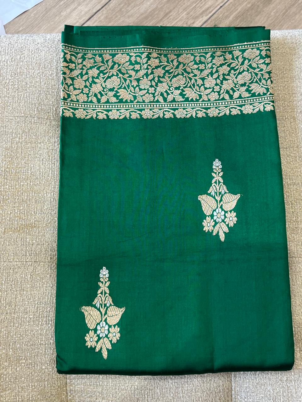 Marjaani: Pure Silk Kadhuwa Banarasi