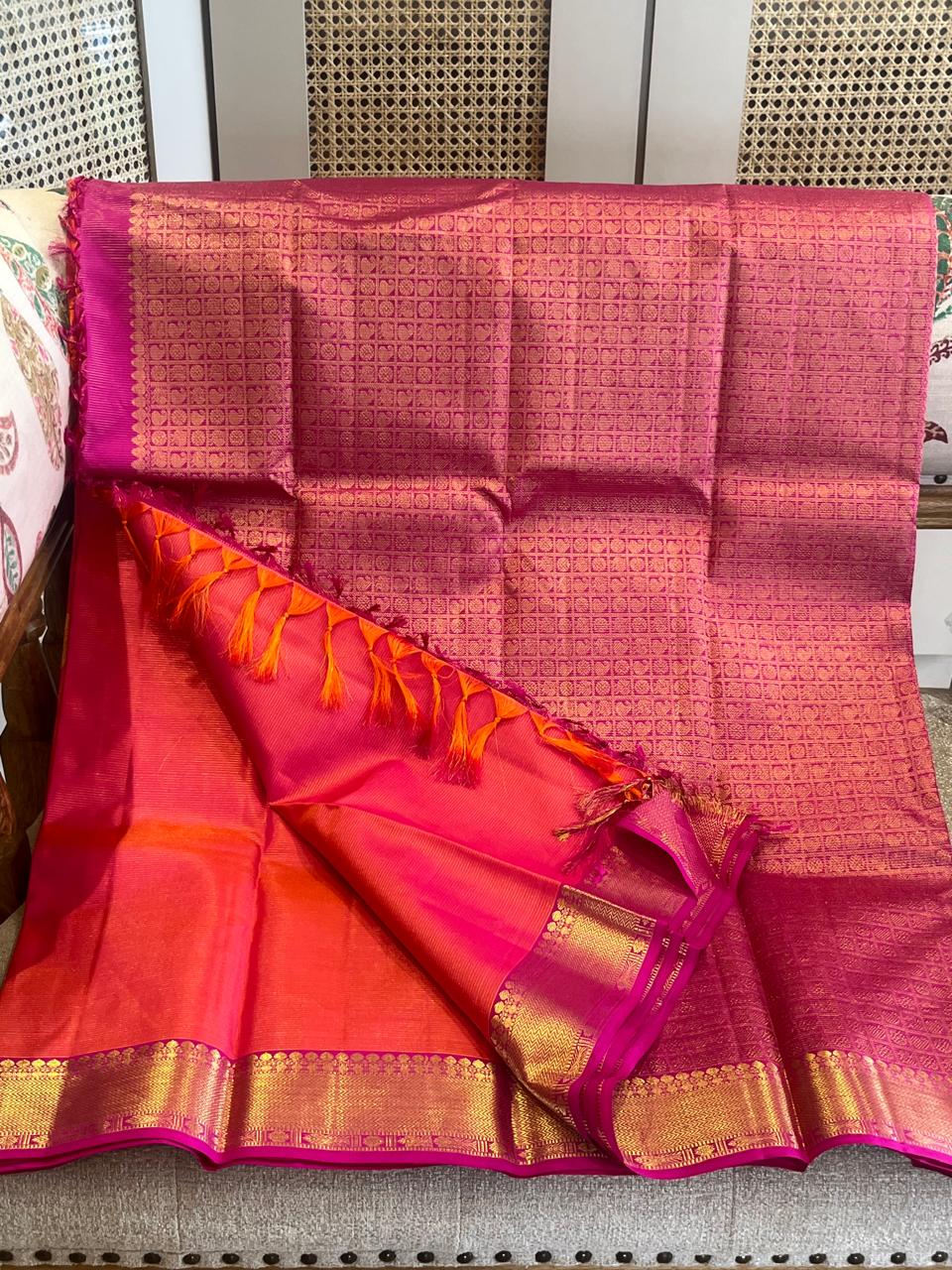Prabala: Korvai Border, Coral-Pink Vairaoosi Kanjeevaram