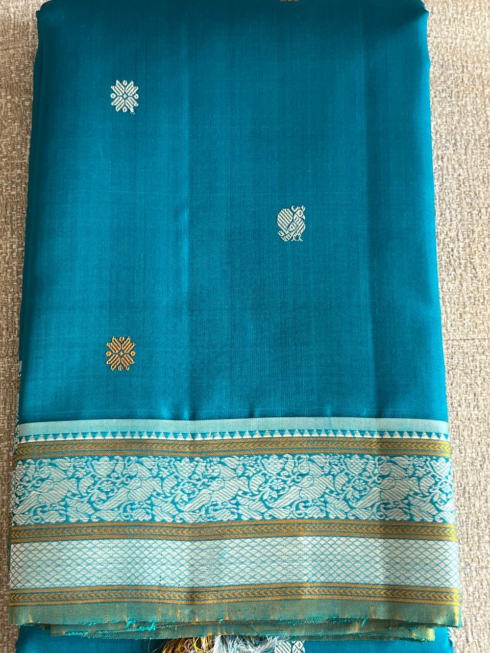 Neerja: Zero Zari 9 to 9 Pure Kanjeevaram Silk