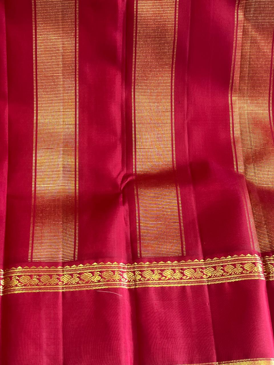 Ankita: Kattam Kanjeevaram, Korvai Temple Gap Border