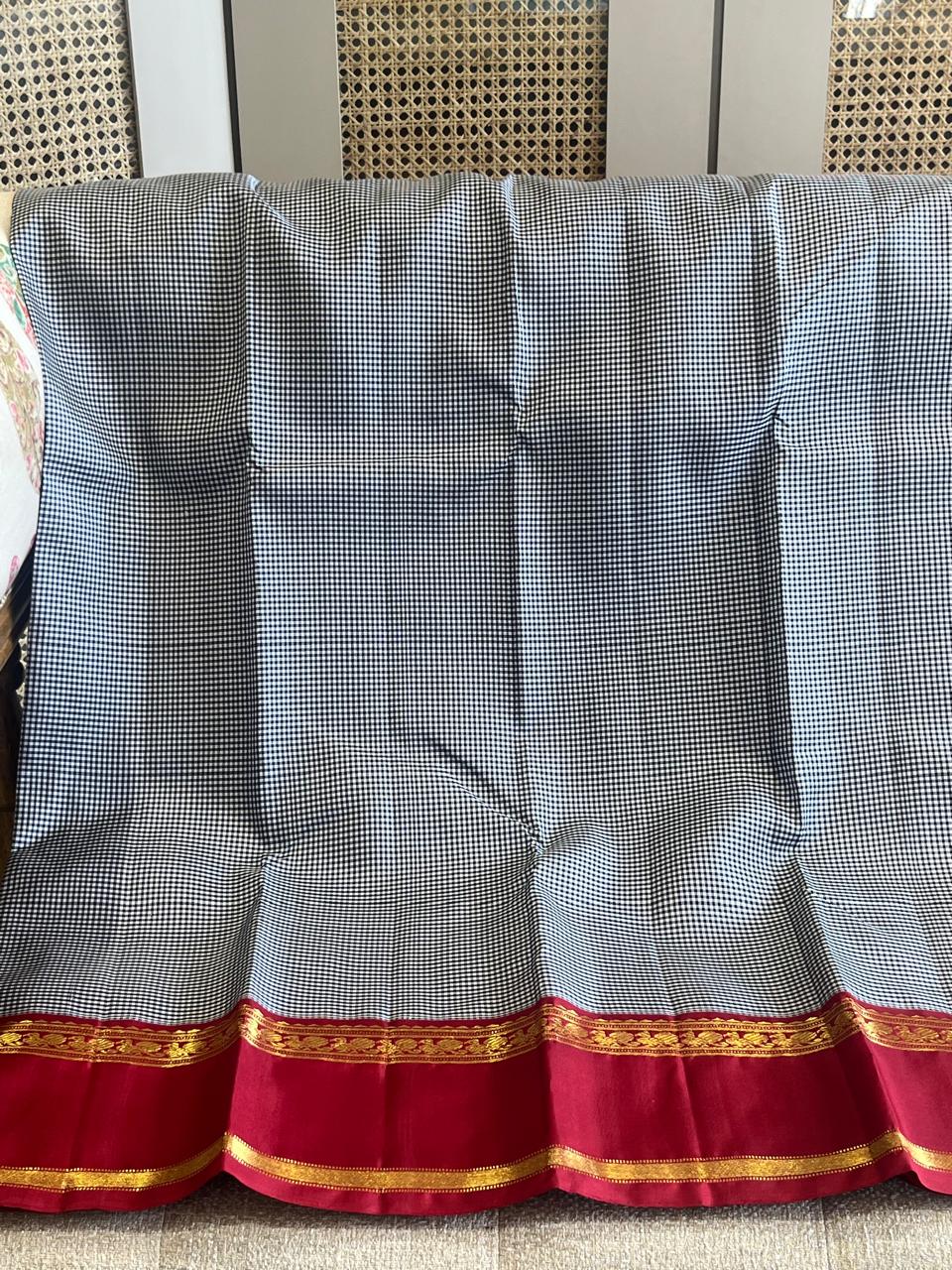 Ankita: Kattam Kanjeevaram, Korvai Temple Gap Border