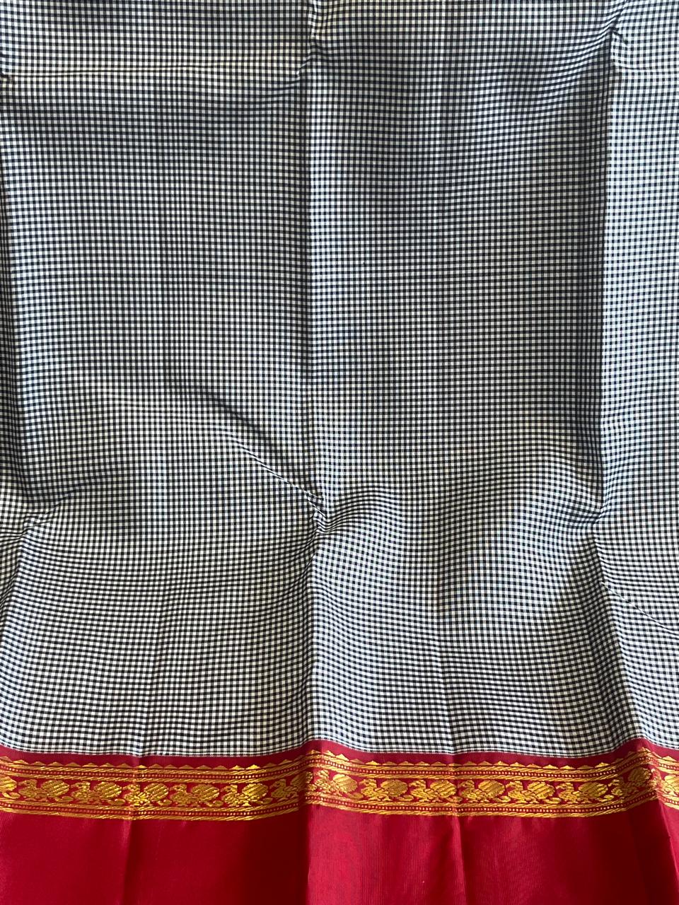 Ankita: Kattam Kanjeevaram, Korvai Temple Gap Border