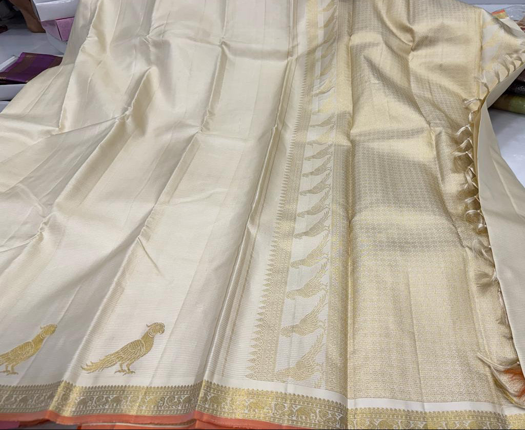 Shweta: Ivory Vairaoosi Kanjeevaram, Kili Butta