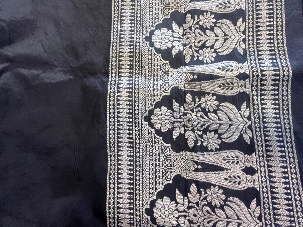 Syaahi Katan Silk Kadhua Butti Coord Fabric