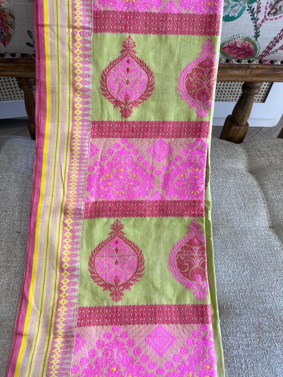 Modhumalati: Handwoven Assam Cotton