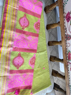 Modhumalati: Handwoven Assam Cotton