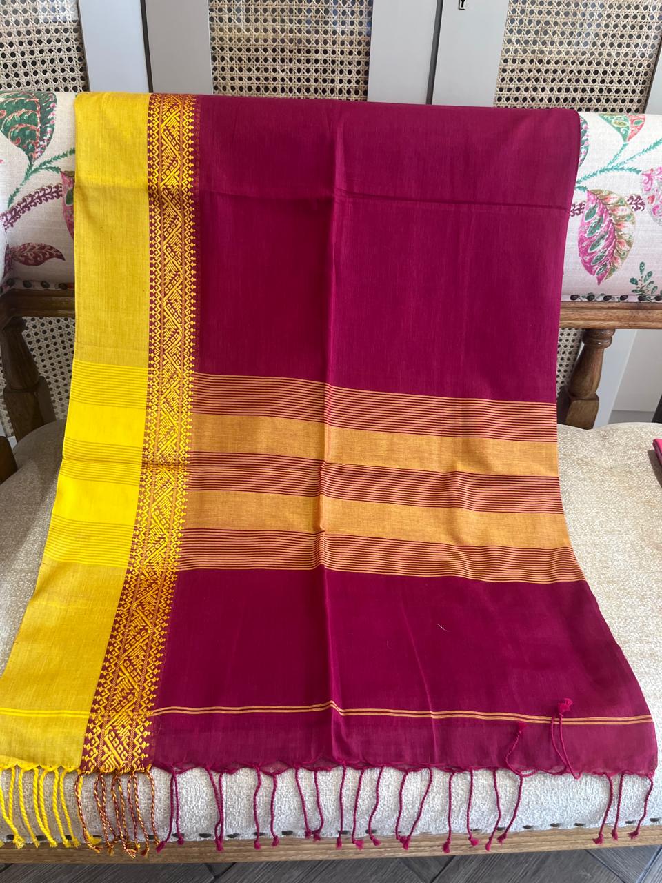 Shahtoot: 100 count Phulia Cotton