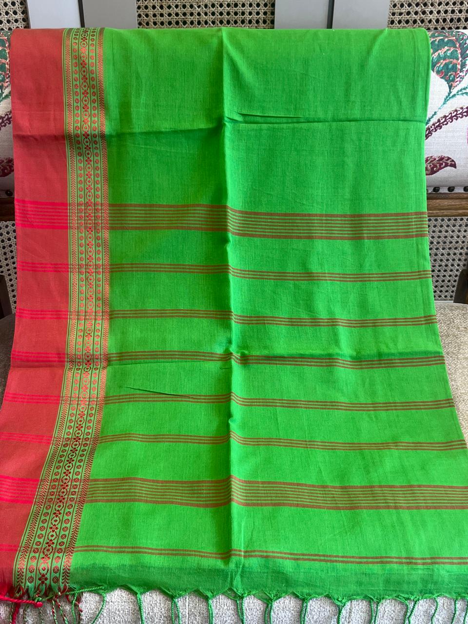 Tia: 100 count Phulia Cotton