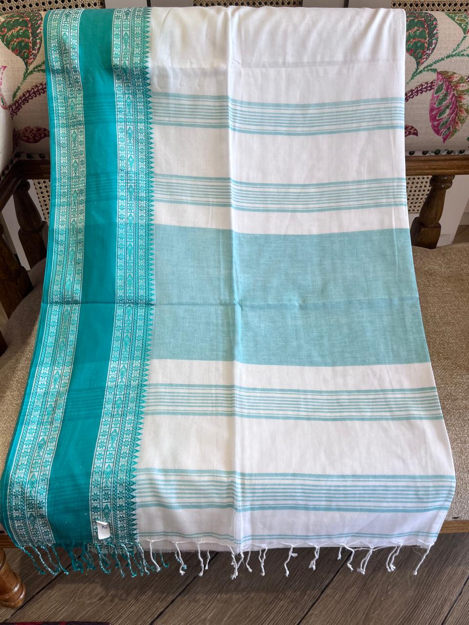 Lahar: 100 count Cotton