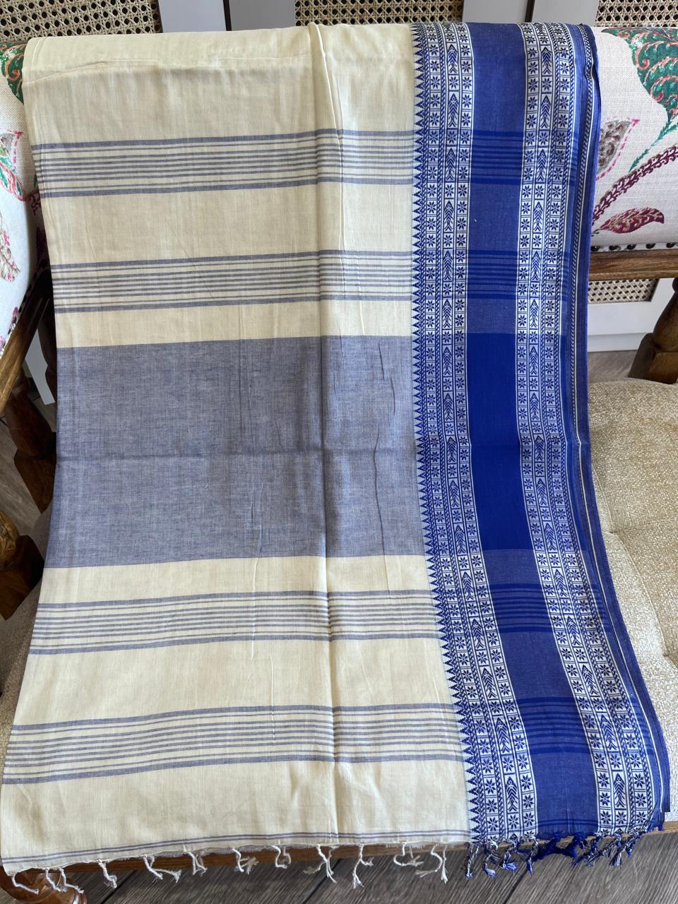 Nilotpala: 100 count Phulia Cotton