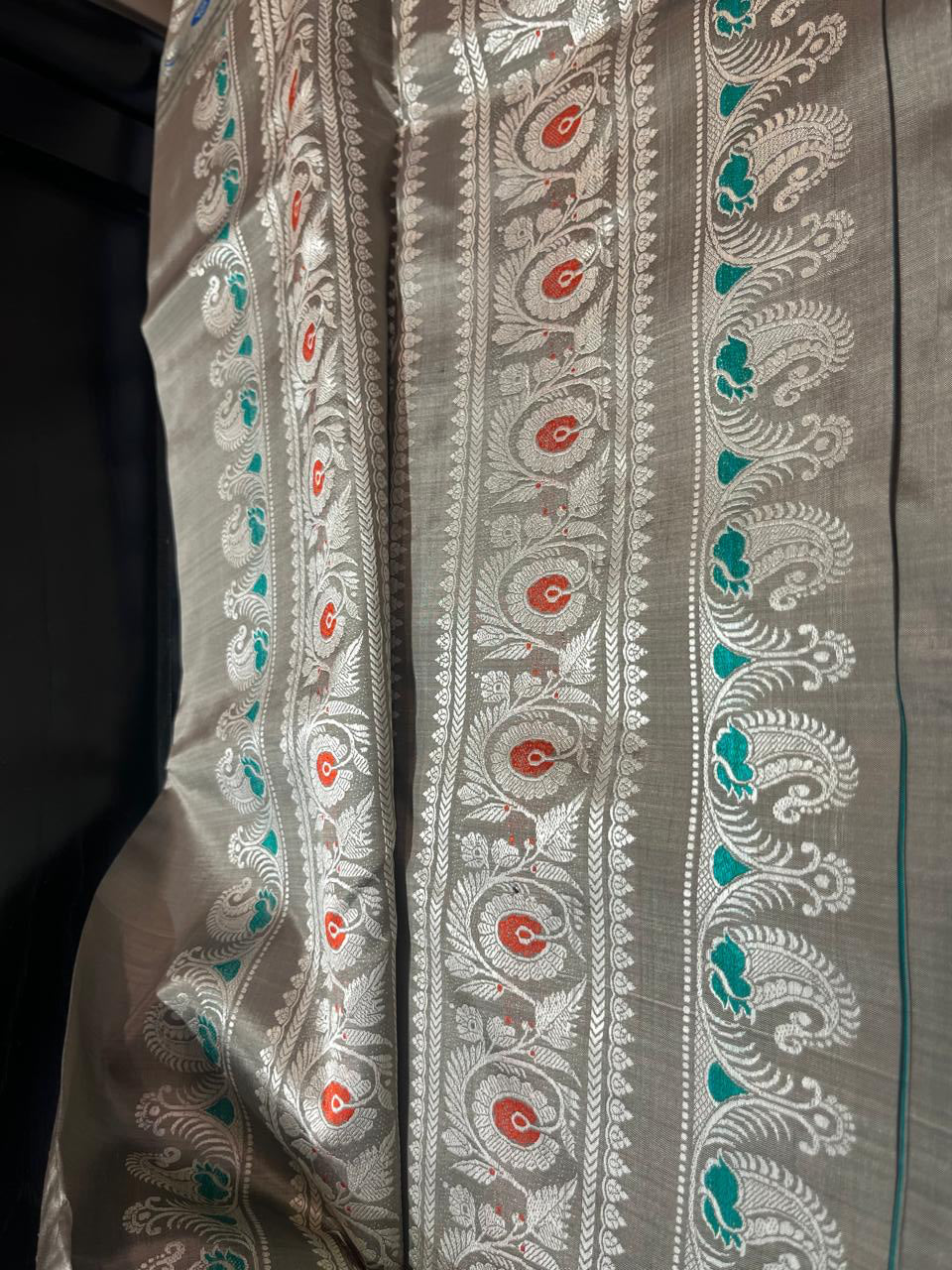 Rajata: Revival Baluchari in Silver Scrollwork Pallu