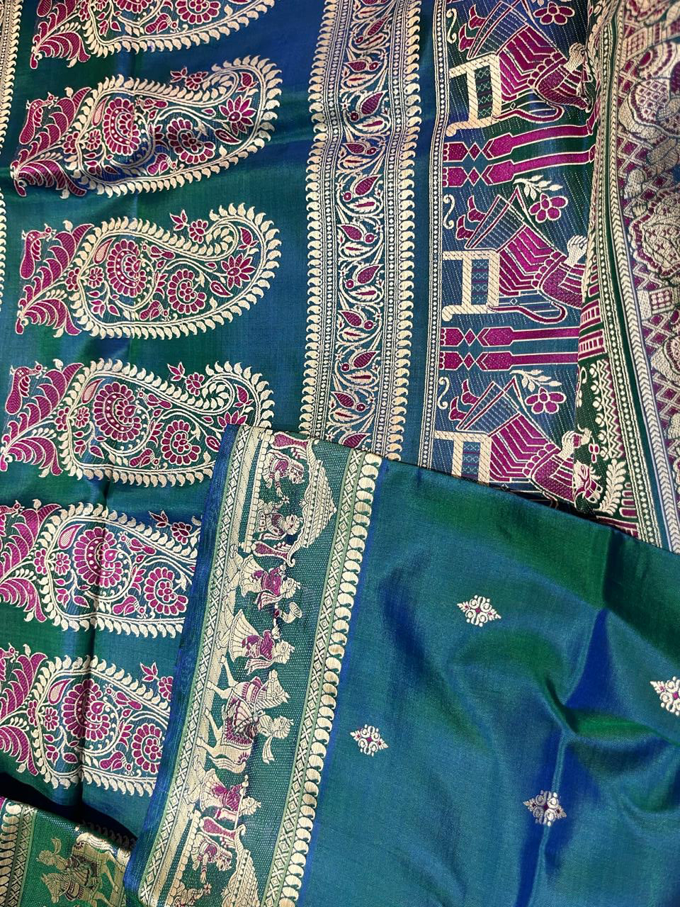 Shrestha: Two-Tone Emerald and Teal Revival Baluchari