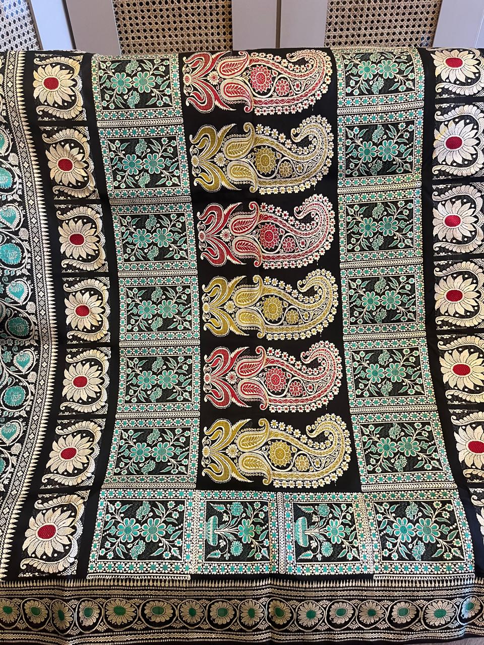 Krishnakamal: Stunner Revival Baluchari in Black