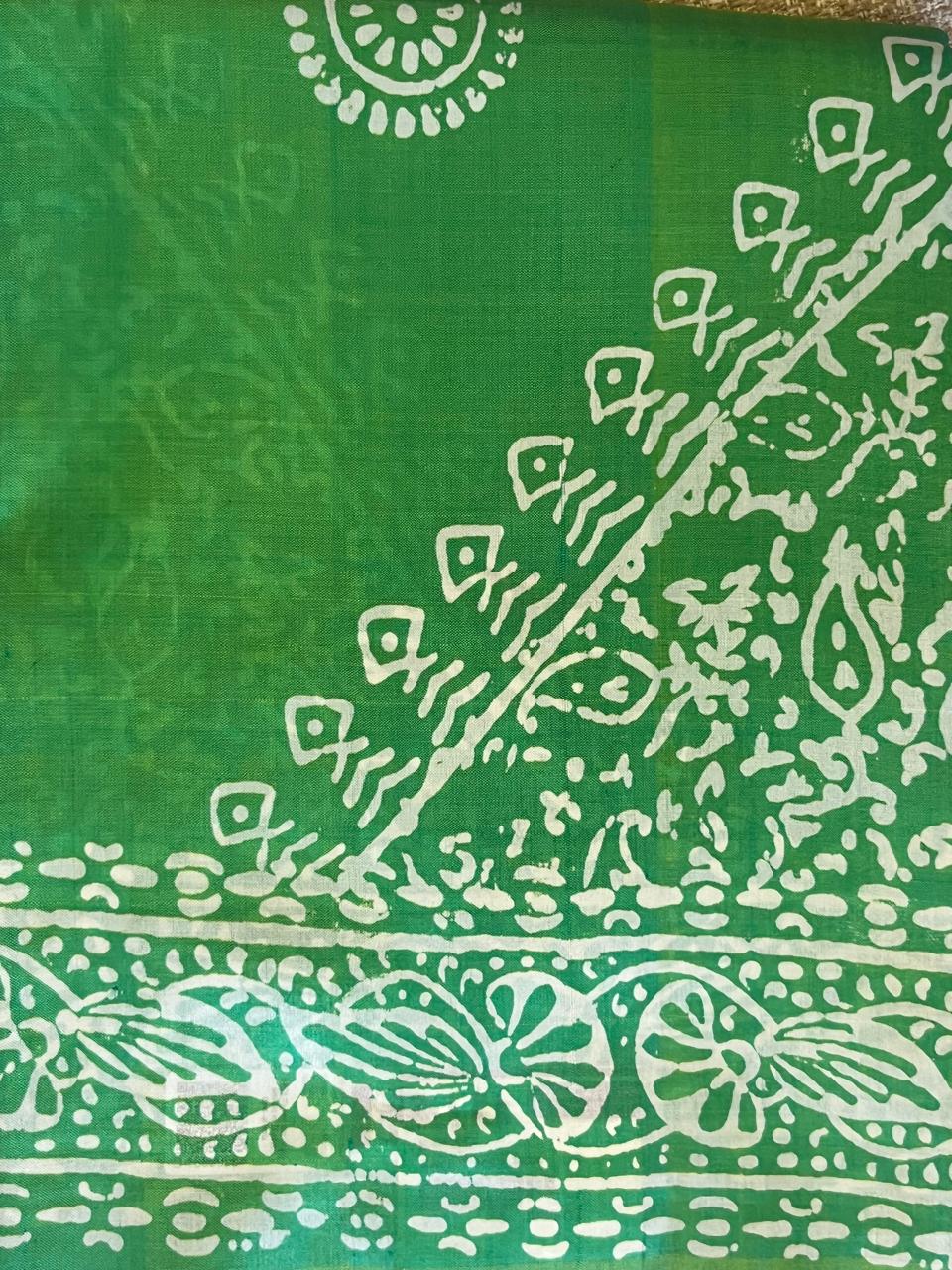 Pallavi: Fresh Green 3 Ply Bishnupur Pure Silk