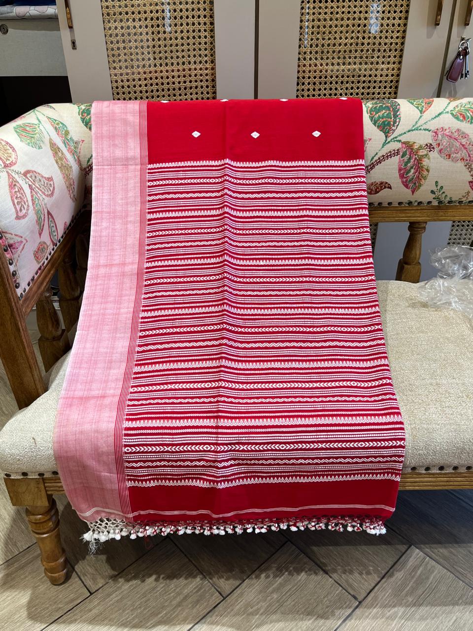 Rangini: Fine Bengal Cotton with Statement Pallu