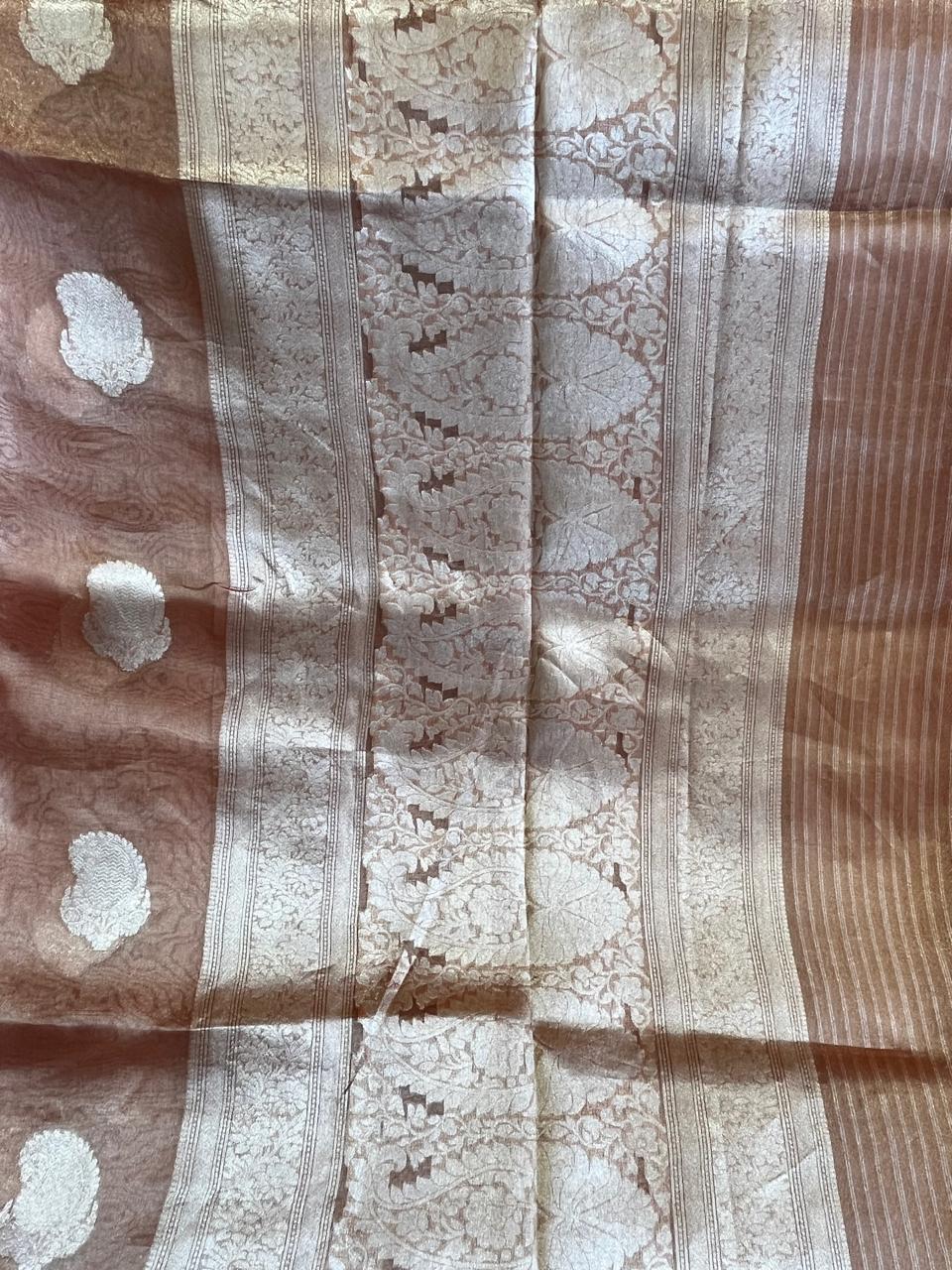 Taamra: Rust Pure Tissue Banarasi