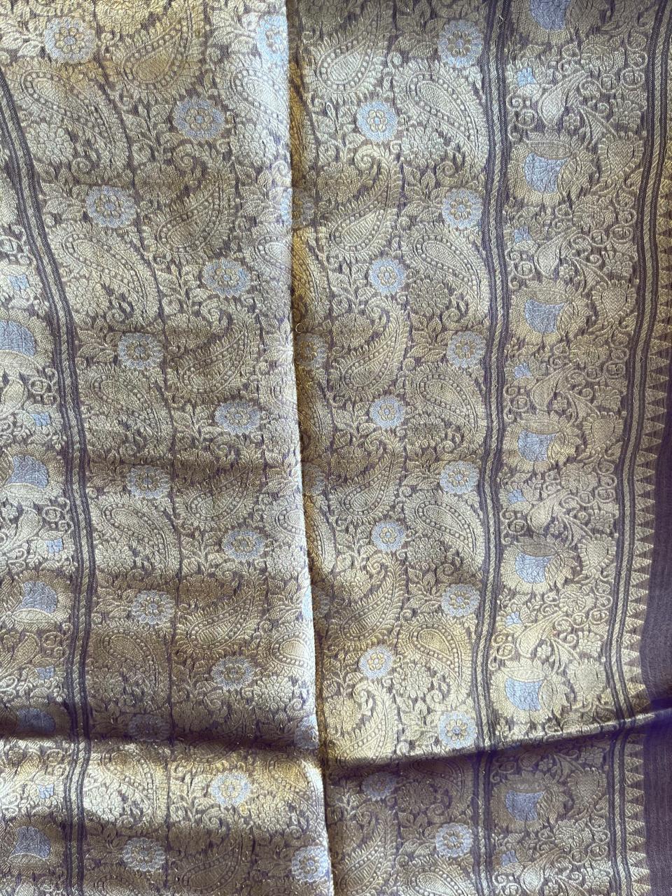 Jamuni: Sona Rupa Buttas on Tissue Banarasi