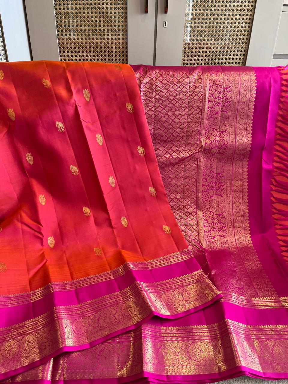 Sengal: Burnt Orange Pure Silk Kanjeevaram