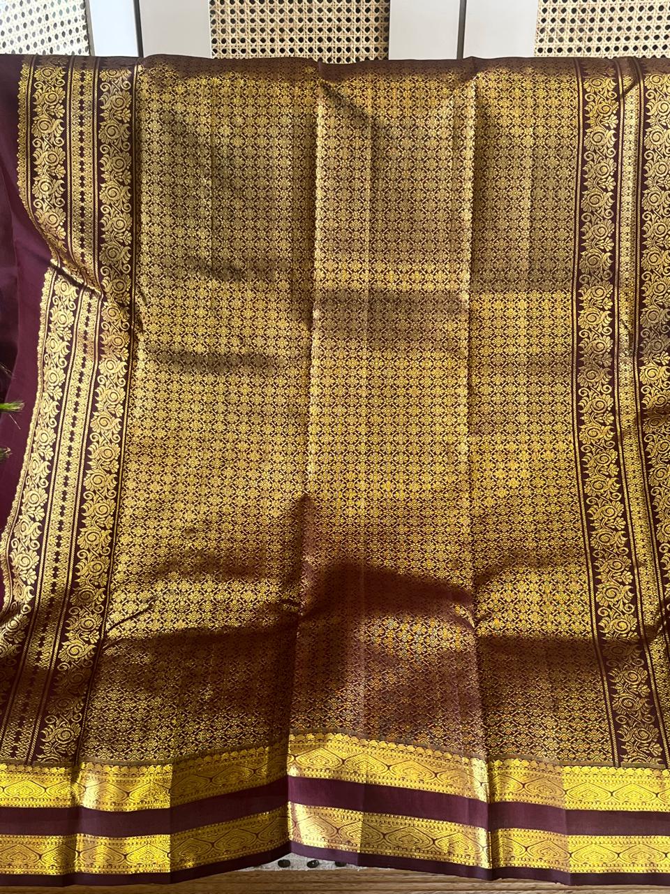 Shyamala: Vairaoosi Green Kanjeevaram, Reta Pett Border